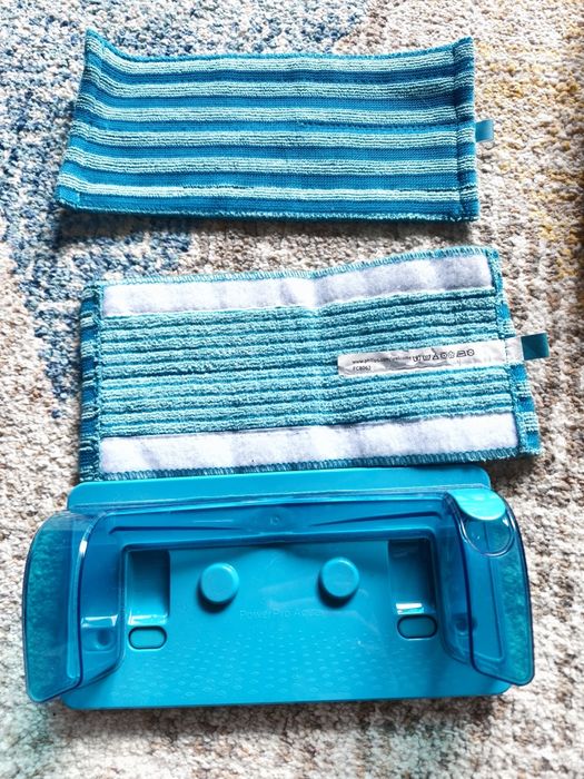 Безкабелна прахосмукачка Philips PowerPro Aqua