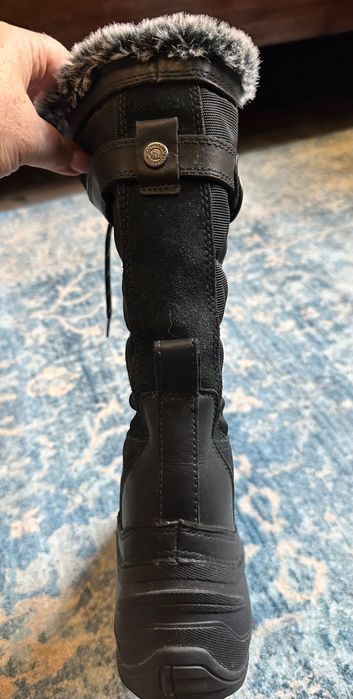 Утеплённые непромокаемые женские сапоги The North Face, 39 размер