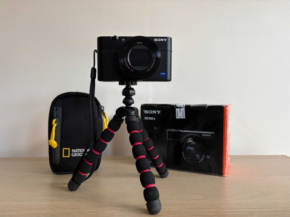 Sony RX100 V Mark 5 | Като нов | Пълен комплект | 4K | ZEISS | Без драскотини