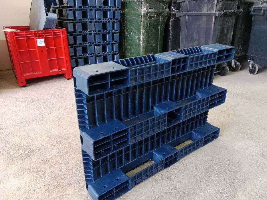Поддоны пластиковые , пластиковые паллеты