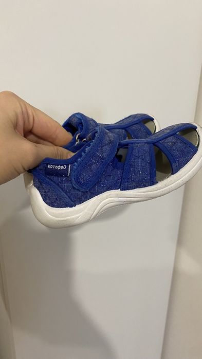 Детские сандалии для девочек