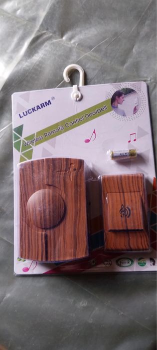 Casă, gradină, camera supraveghere