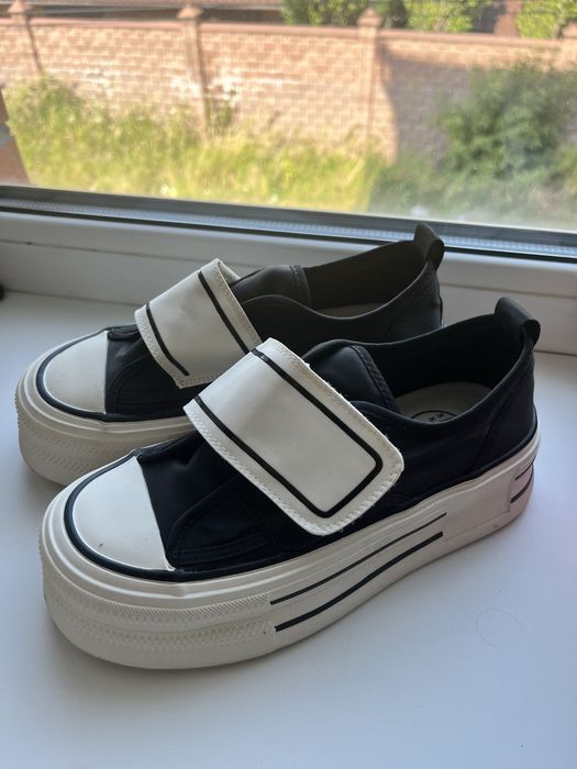 Продам новые кеды