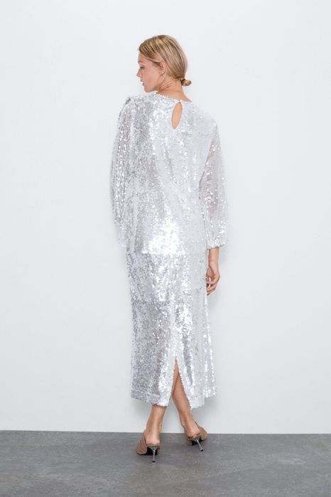 Costum paiete Zara Limited