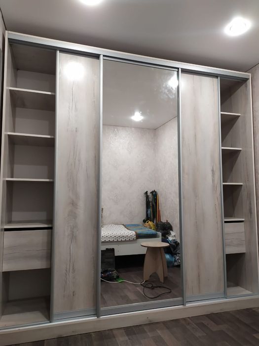 Шкаф распашной новый