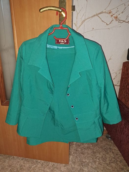 Продаются женские вещи