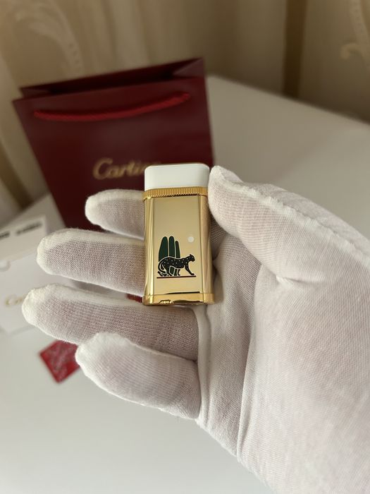 Cartier Panthère запалка, като нова, кутия и документи