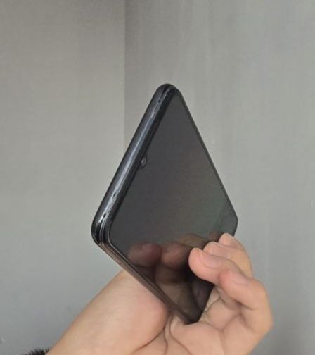 Vivi v21e телефон