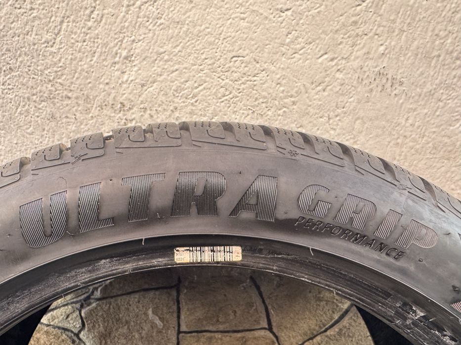 Автомобилни гуми 225 45 17 Goodyear