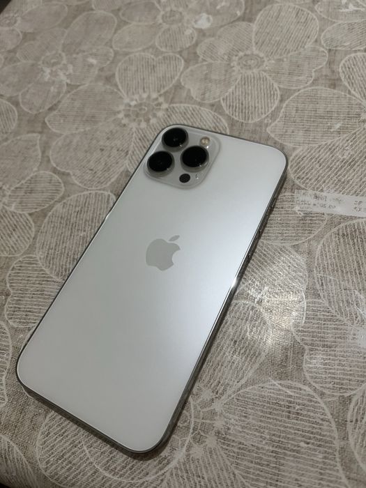 Продам айфон 13 про макс