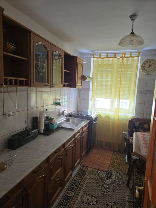 Închiriez apartament cu 2 camere  in Piatra Neamț spațios utilat complet