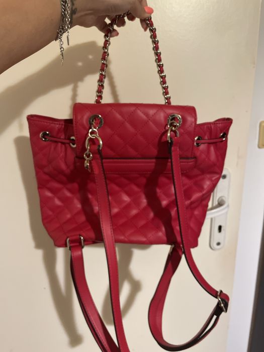 Страхотна Раниц  на Guess