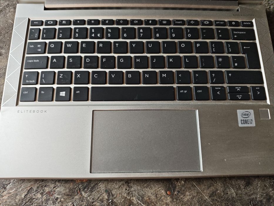 Лаптоп HP 13", 32 RAM, 400 GB SSD