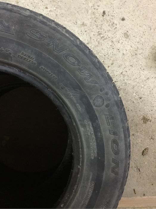 Продам резину 2 колеса Трианжел