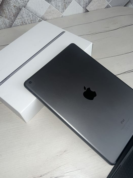Срочно продам Ipad 9 поколения