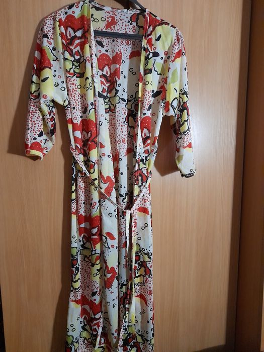 Дамски пеньоари от старо време,нови..с етикет