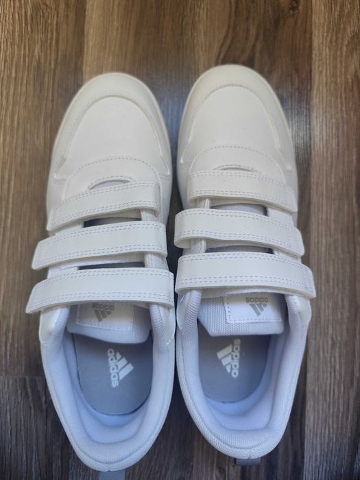 Нови оригинални маратонки Adidas Tensaur C