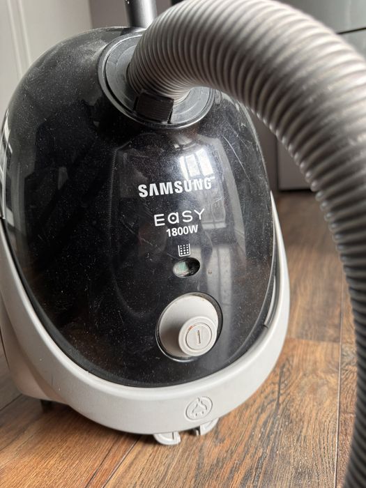 Пылесос Samsung проводной