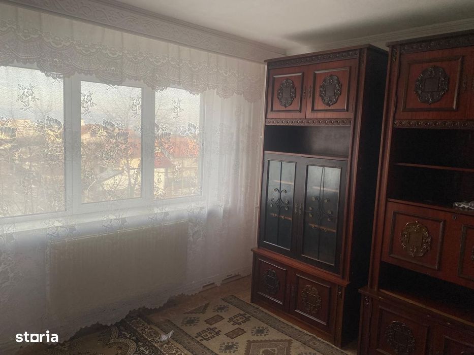 Apartament 3 camere de vanzare, zona-Exercitiu