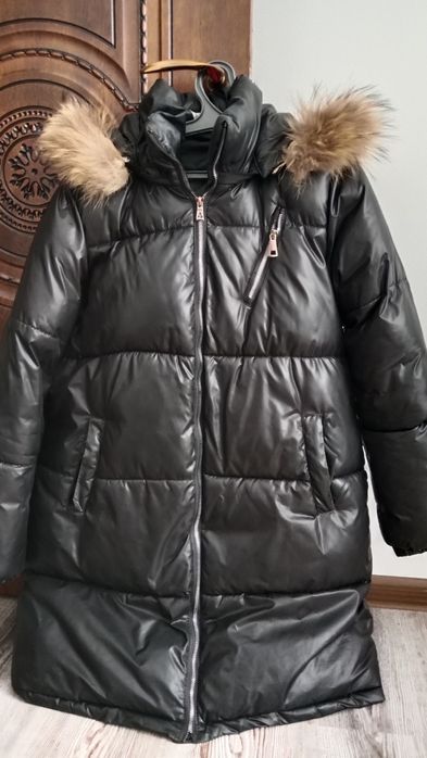 Продам зимнию куртку