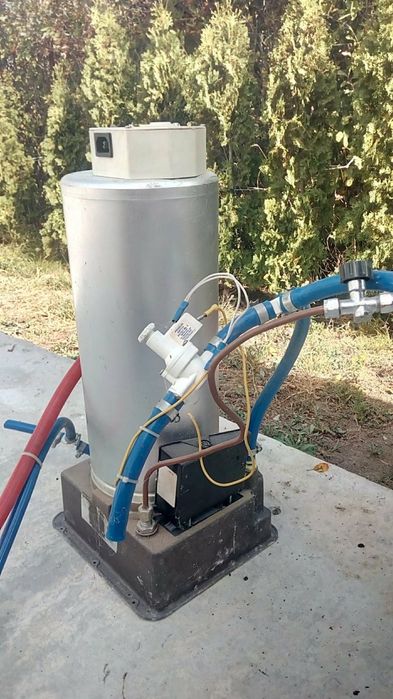 Продавам газов бойлер и печка на газ за каравана