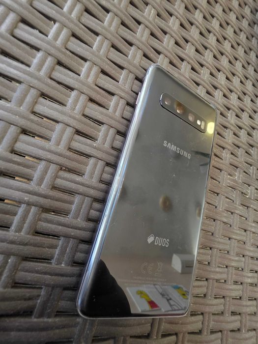 S10  128gb Samsung Galaxy