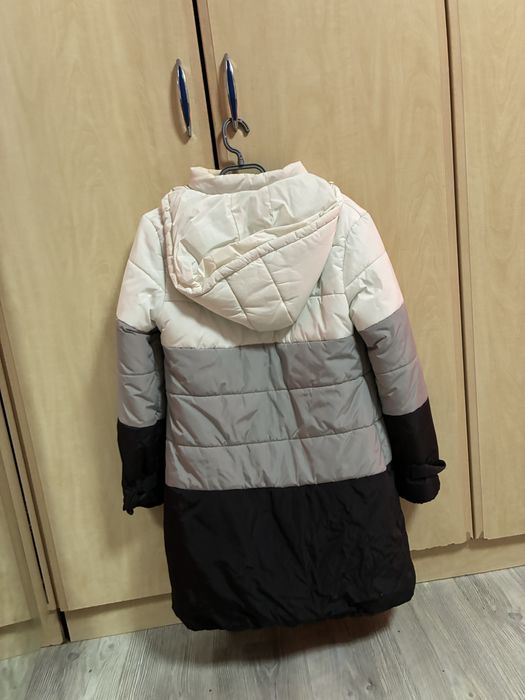 Geaca  lunga alb gri negri