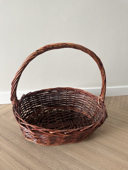 Продам корзину плетёную