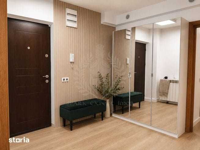 Vând apartament 4 camere ultracentral