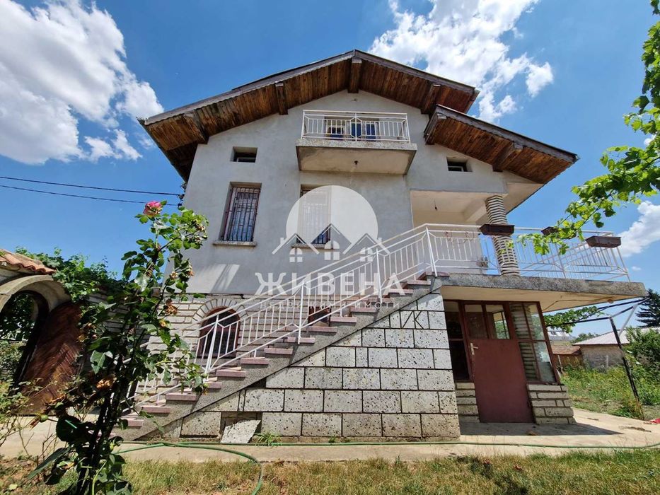 Продавам къща в с. Плачидол