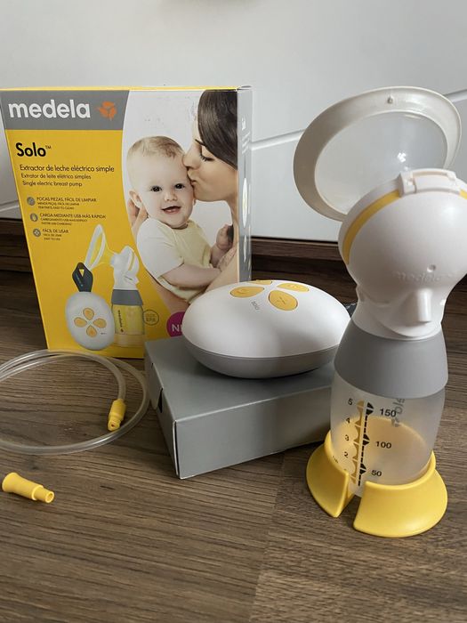 Електрическа помпа за кърма MEDELA Solo плюс комплект шишета за кърма