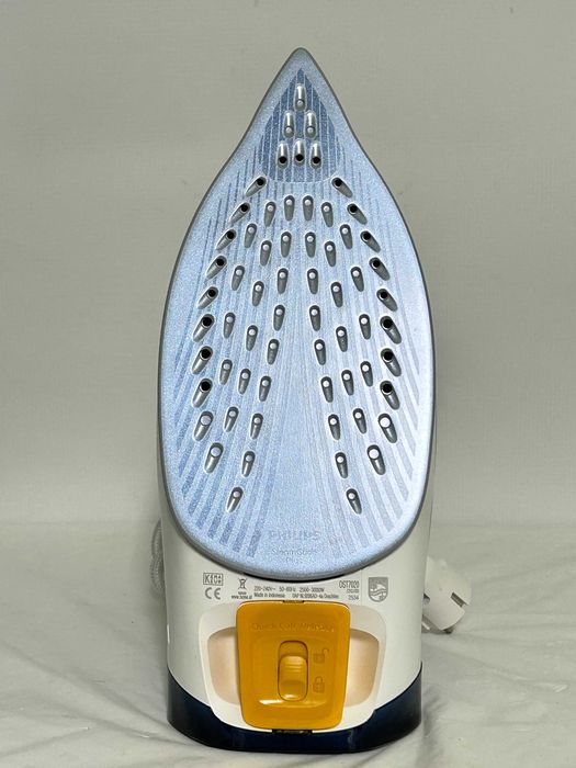 Парна ютия Philips Azur 7000 Series (DST7020/20) – 2800W, нова!