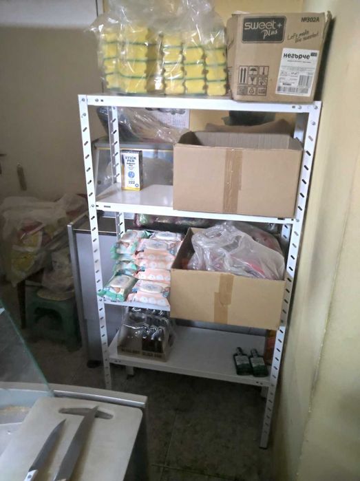 Разпродажба на хладилни витрини ,фризери,стелажи,ел.везни,касов апарат