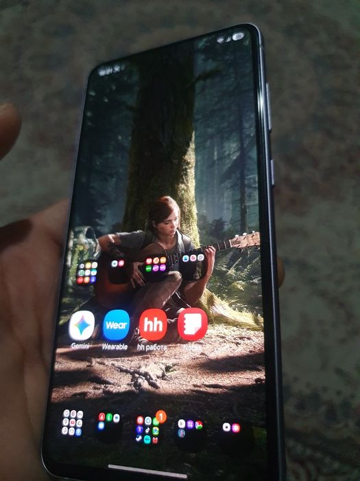 Обменяю 2 телефонa на 1