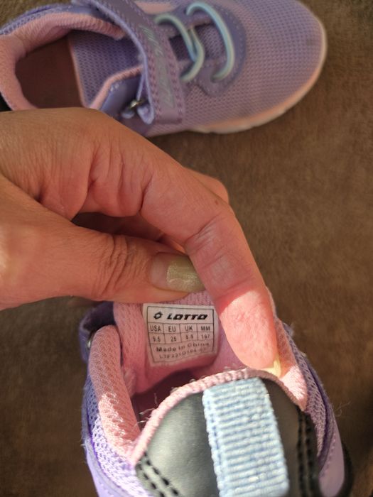 Детски ботуши за момиче.