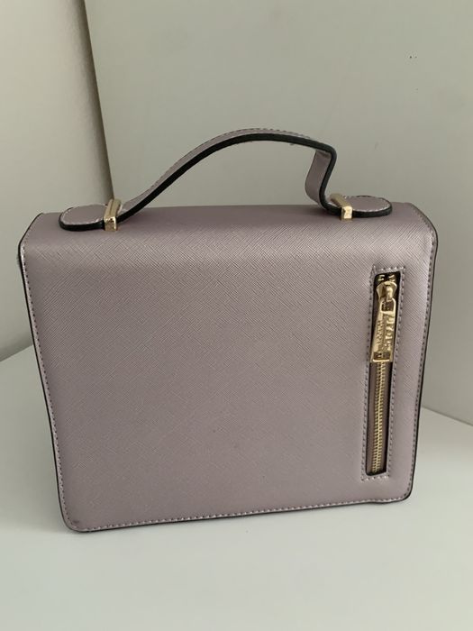 Poseta superba de umar