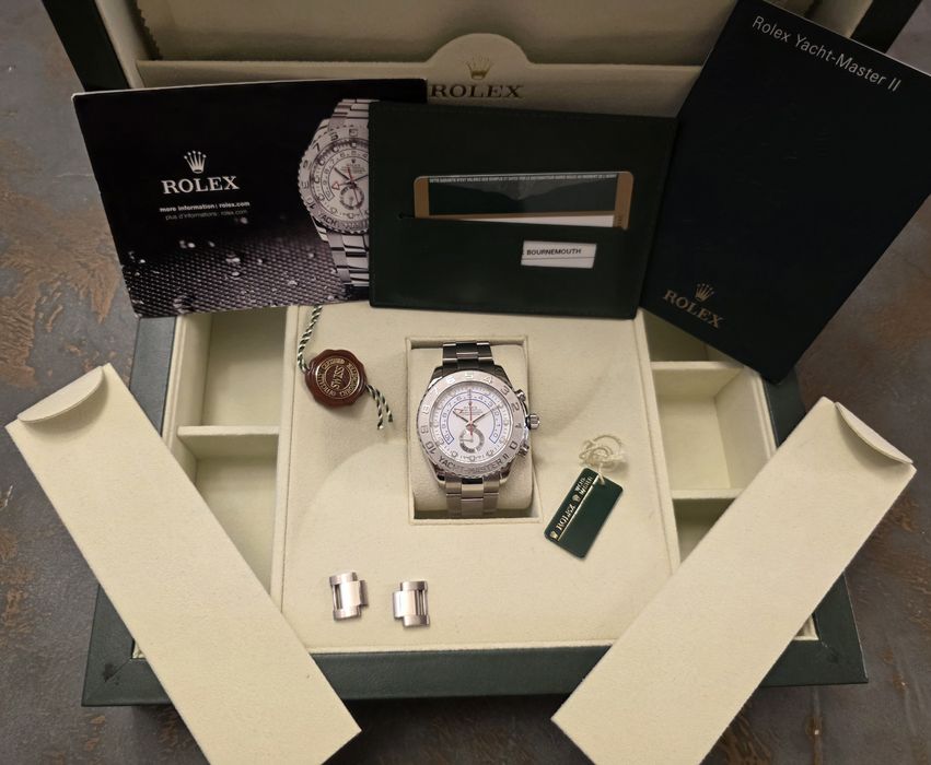 Rolex Yacht-Master II aur alb 116689