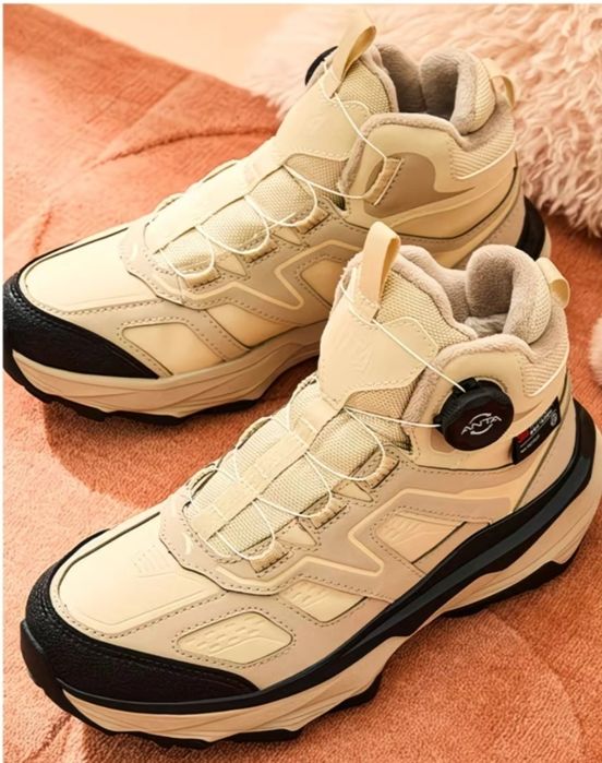 Продам ботинки зимние