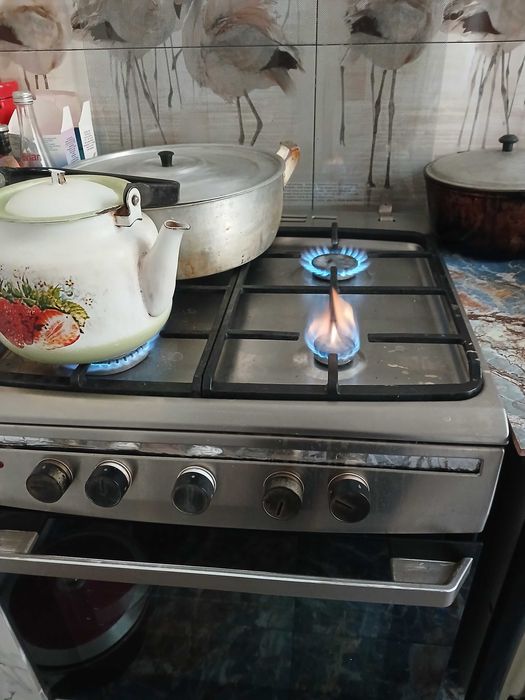 Газ плиты немецский российский , 3 шт срочно !