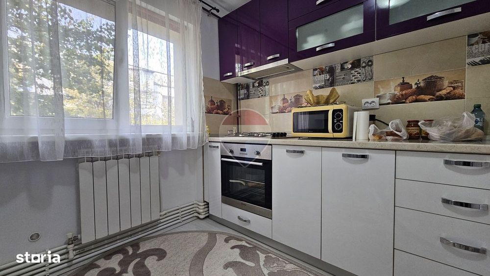 Apartament confort 1 cu 3 camere în Burdujeni, Suceava
