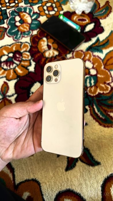Sotildi. iphone 12 pro gold