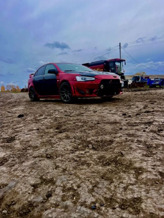 Митсубиси лансер 2010 года