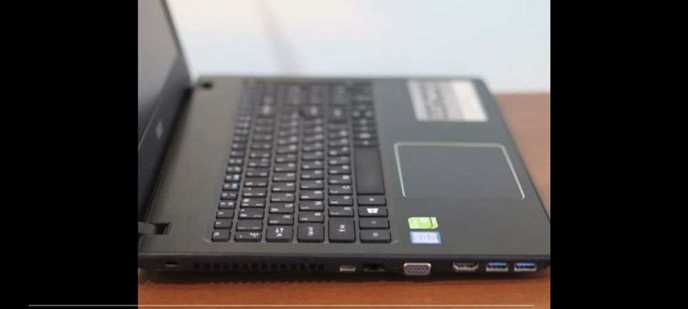 Ноутбук игровой очень отличный состояние