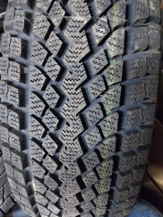 235/70/16 Yokohama Зимни гуми