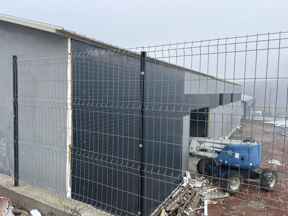 Vand hala in constructie in corusu 300m2