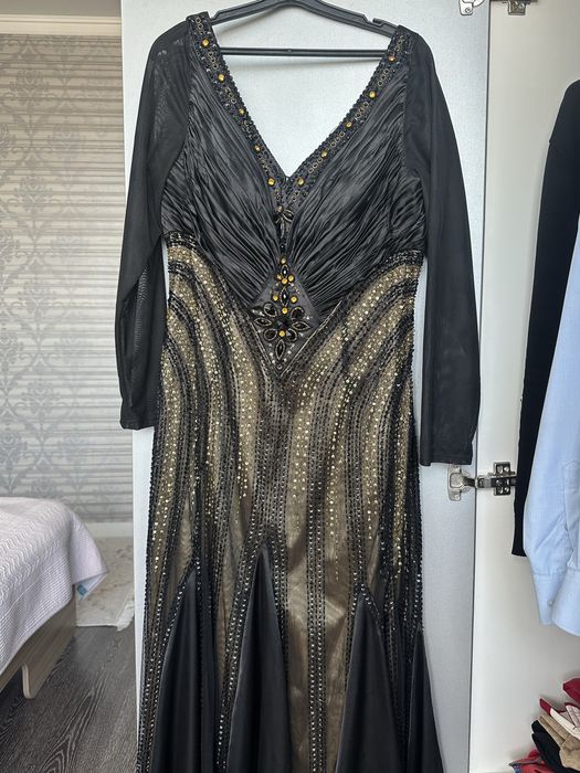 Платье      вечернее