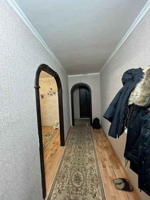 Продам 4 комнатную квартиру