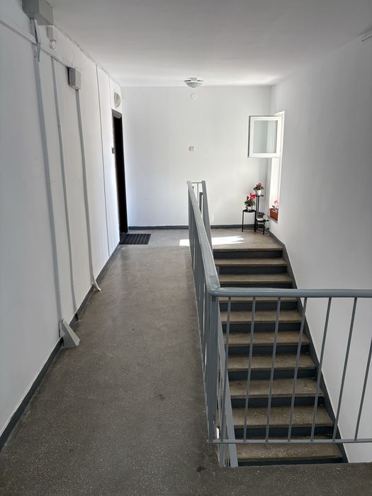Beller, Nicolae Constantinescu, proprietar, 2 apartamente pe etaj, 3 camere