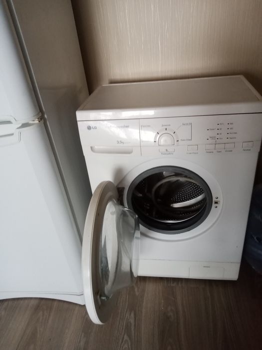 Продаю стиральную машину LG