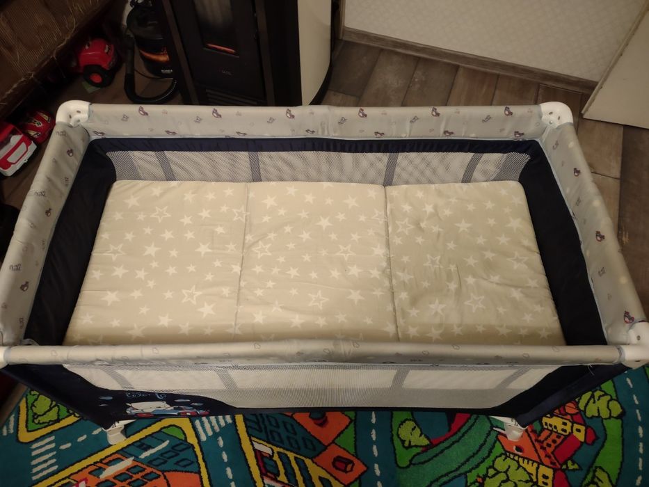 Сгъваема кошарка на две нива